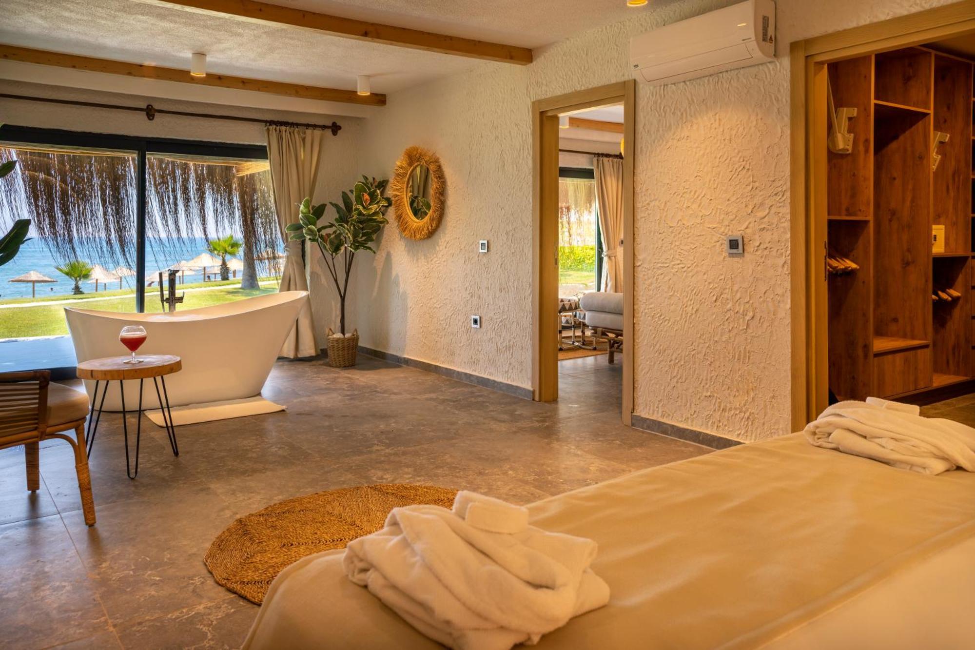 Flora Garden Beach Hotel - Adults Only 16 Plus - Couples Concept Kızılot Bagian luar foto