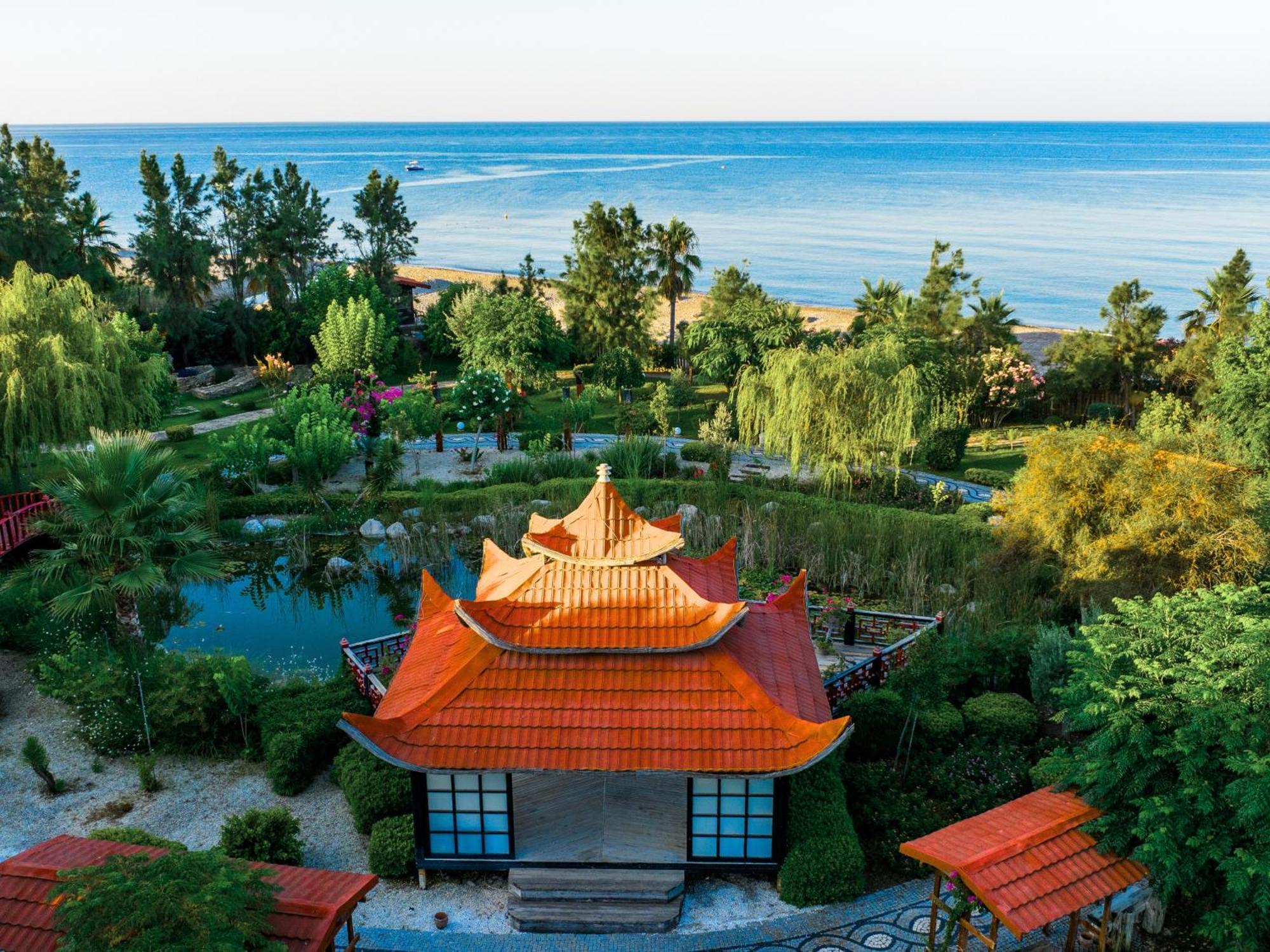 Flora Garden Beach Hotel - Adults Only 16 Plus - Couples Concept Kızılot Bagian luar foto