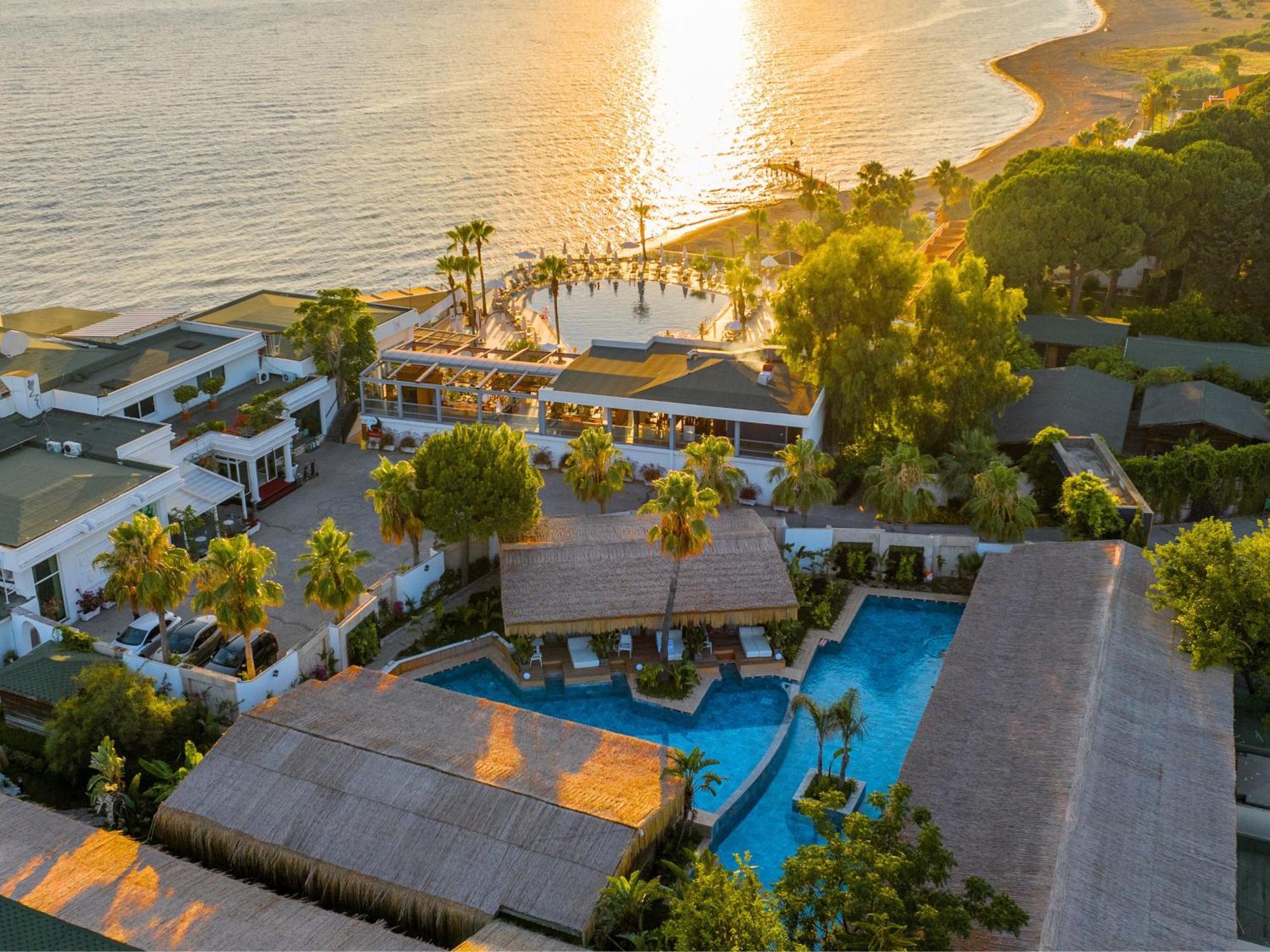Flora Garden Beach Hotel - Adults Only 16 Plus - Couples Concept Kızılot Bagian luar foto